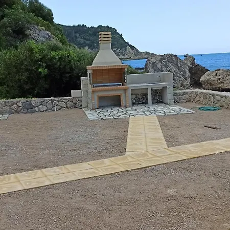 Nikitas * Agios Nikitas